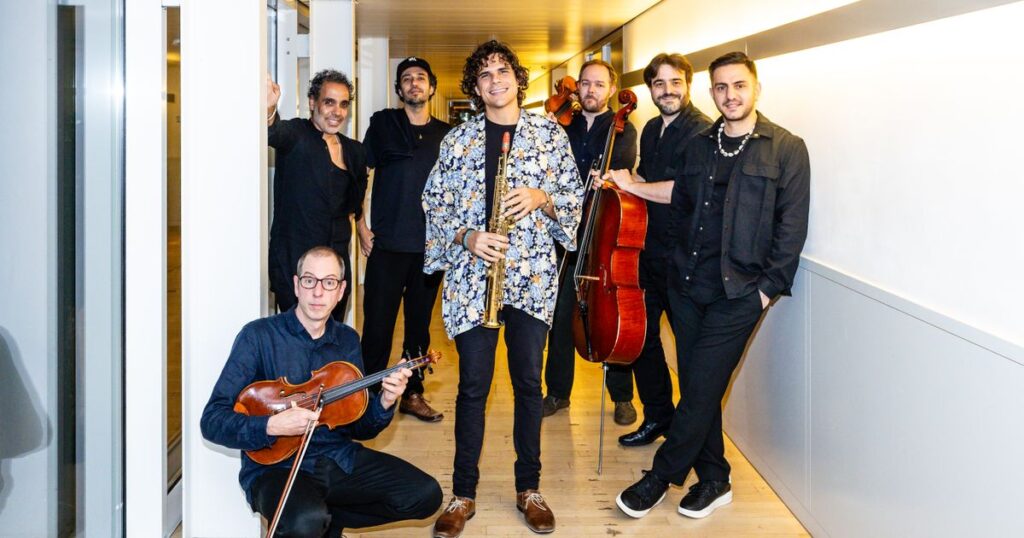 Marmoucha Orchestra – Carried by the Wind — Amare