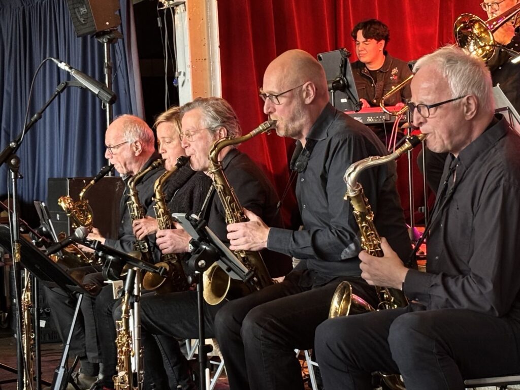 Phat Cool Bigband ft. Lukas Proske — Foto: Brebl