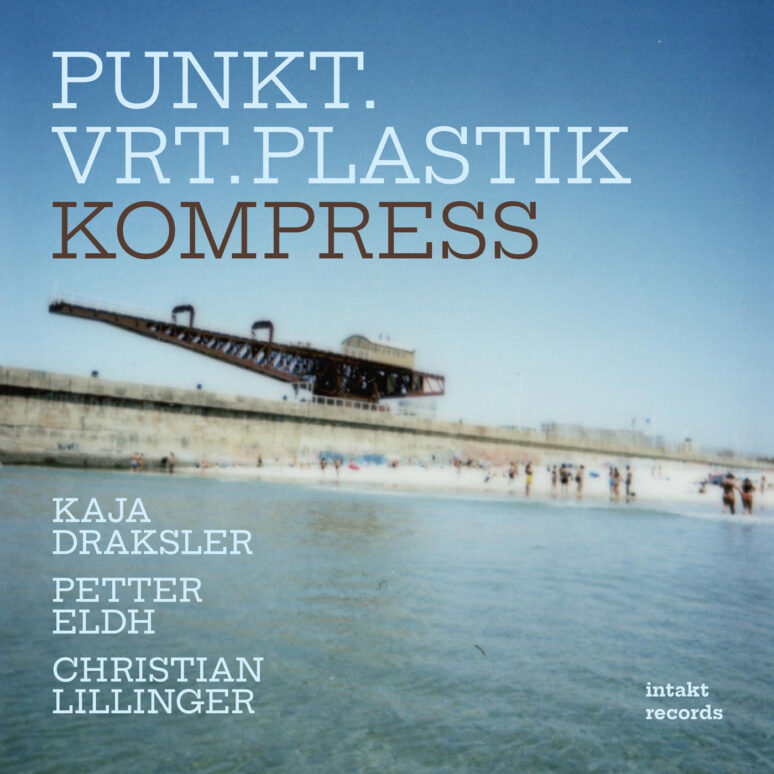 Punkt.Vrt.Plastik – Kompress