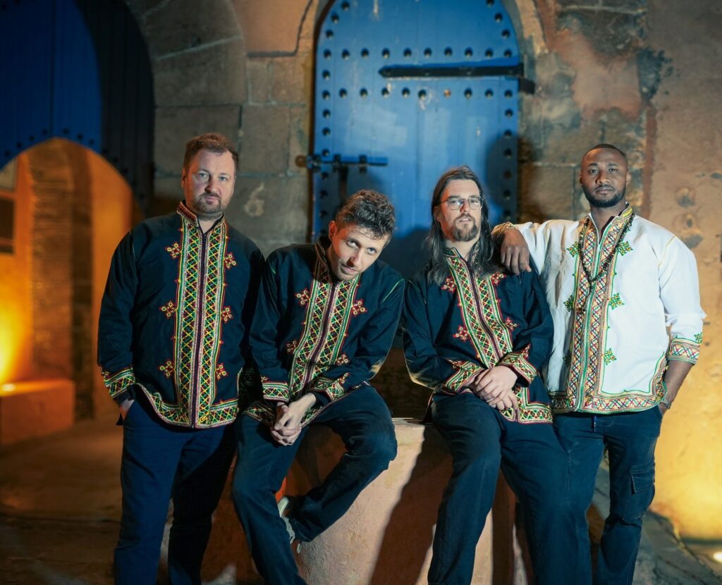 Naamu ft. Aziz Ozouss — Foto: Paradox