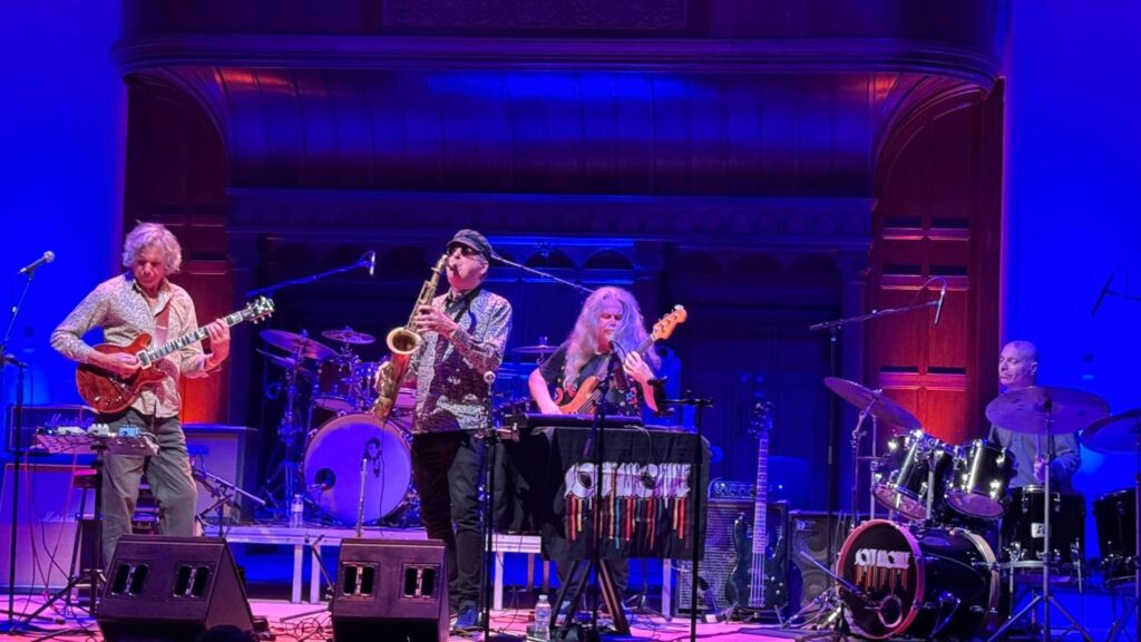 Soft Machine โ Foto: Paradox